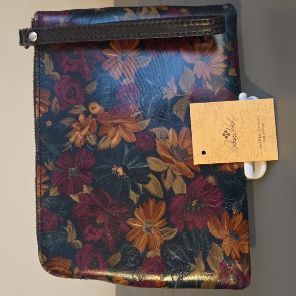 PATRICIA NASH NWT Cassini Spring Multi Large Clutch/Wristlet - Picture 2 of 10